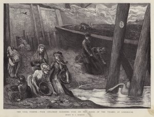 Crianças pobres a colherem pedaços de carvão das margens do Tamisa, em Limehouse, Londres (litho) de Charles Ricketts