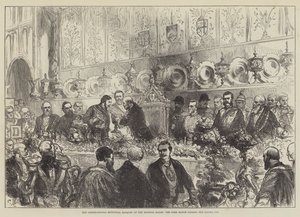 O Banquete Municipal Internacional na Mansion House, o Lord Mayor passando a Taça Loving