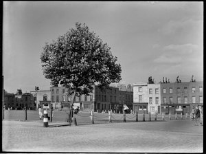 Mercado de Cumberland, Regents Park, Camden, Greater London Authority, década de 1930. de Charles William Prickett