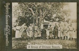 Um grupo de boxeadores chineses de Chinese Photographer