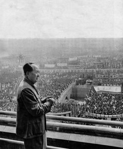 Retrato do Chefe de Estado chinês Mao Tse-Tung (Mao Ze-Dong ou Mao Zedong ou Mao Tse Toung ou Mao Tso Tong) (1893-1976) durante a comemoração do Partido Comunista. China, por volta de 1960.