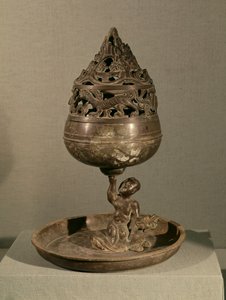 Incensário na forma da montanha cósmica &39;po-shan-lu&39; sustentada por um homem sentado em um monstro, da Tumba da Princesa Tou Wen, Mancheng, Hebei, Dinastia Han Ocidental (bronze)
