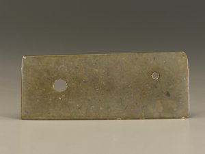 Instrumento cerimonial (kuei) Shang ou dinastia Zhou Ocidental (jade)