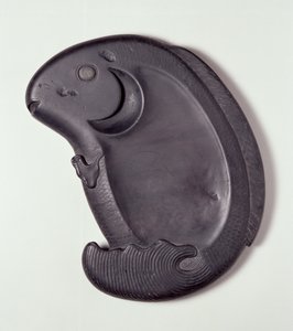 Inkstone na forma de uma carpa pulando, tarde Ming para dinastia Ching cedo (pedra esculpida tuan)