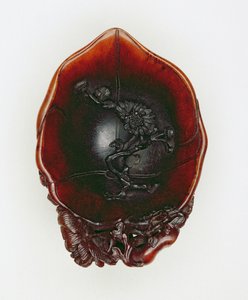 Copa Libation, Qianlong período 1736-95 (chifre de rinoceronte esculpido) (ver 142653-5 e 142692) de Chinese School