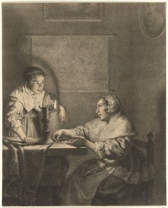 Interior com senhora e empregada à luz de velas