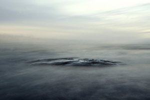 Águas Serenas e Envoltas em Nevoeiro de Christina Sillen