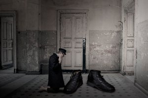 Botas Oversized da Barefoot Man de Christine von Diepenbroek