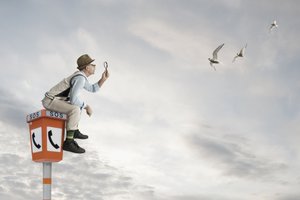 Homem curioso a contemplar o céu de Christine von Diepenbroek