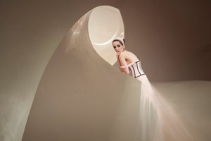 Curva de Moda Elegante de Christine von Diepenbroek
