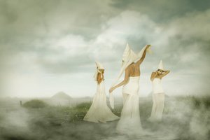 Ethereal Mist - Mulheres de Christine von Diepenbroek