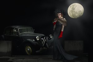 Elegância Noir ao Luar de Christine von Diepenbroek