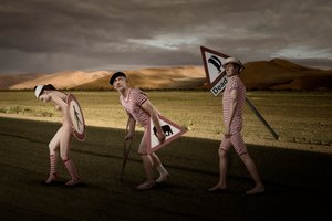 Uma viagem surreal pelo deserto de Christine von Diepenbroek