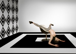 Pose geométrica surreal de Christine von Diepenbroek