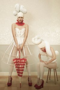 Retrato de moda caprichoso de Christine von Diepenbroek
