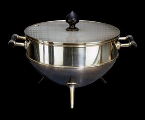 Argenterie: suspiro e ebene de silver metal de Christopher Dresser (1834-1904) Por volta de 1880 Paris, musee d