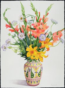 Flores alaranjadas e azuis em um vaso marroquino (wc) de Christopher Ryland