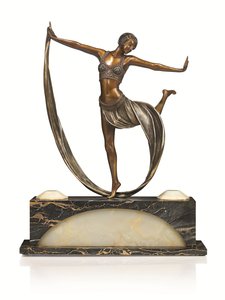 Art Deco figura com base iluminada, 