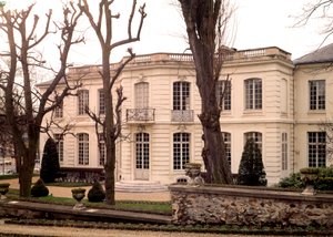 Vista do palácio da Condessa Jeanne Becu, Condessa (ou Madame) du Barry, senhora de Luís XV, realizado pelo arquitecto Claude Nicolas Ledoux (1736-1806) em Versalhes