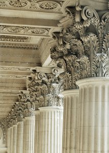 Colunata de Claude Perrault, capitéis coríntios ... de Claude Perrault