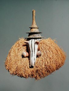 Máscara zoomórfica (madeira e fibra) (ver também 181650, 181651)