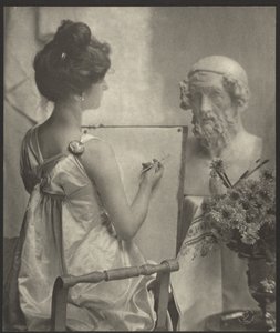 [Mulher a desenhar a partir do busto]. de Constant Puyo
