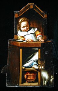 Placa de manequim retratando um menino dormindo em uma cadeira alta