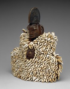 Figura dupla (ere ibeji) com vestimenta