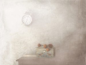 Natureza morta com relógio vintage