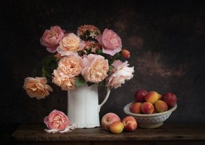 Rosas e pêssegos elegantes de Denis O Reilly