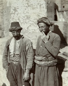 Os arménios (foto a p/b)