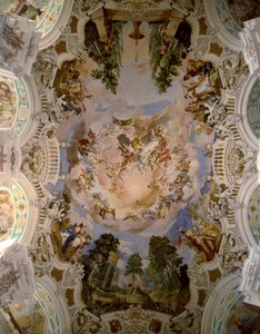 Fresco decorando a cúpula do mosteiro Schussenried pelo arquiteto Domenikus Zimmermann (1685-1766) 1730-1731 Schussenried, Alemanha de Dominikus Zimmermann