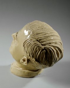 Busto de um Homem, c.1934 (cerâmica vidrada) de Donald Hastings
