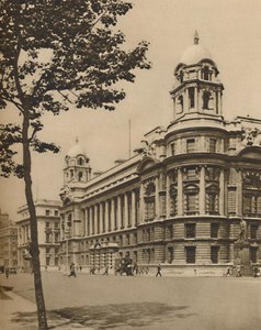 The Brains of Defense: Escritório Britânico de Guerra em Whitehall, c1935. de Donald McLeish