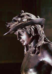 David, detalhe da cabeça, c.1440 (bronze) (ver também 119169) de Donatello