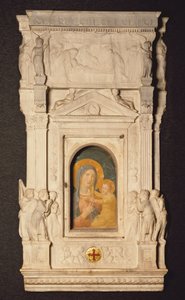 Tabernáculo do Sacramento da Eucaristia, ou Ciborium, de Donatello (1386-1466), com fragmento de fresco do século XIV representando Madonna da febre, Museu do Tesouro da Basílica de São Pedro, Roma, Cidade do Vaticano. de Donatello