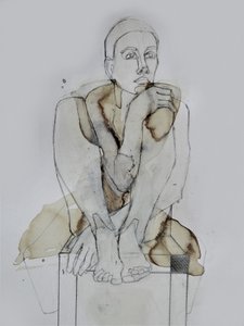 Figura sentada em contemplação de Doris Schmitz