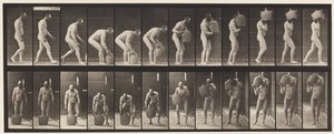 Placa 218. Inclinando-se e levantando o garrafão completo até o ombro de Eadweard Muybridge