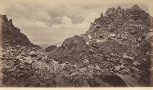 Quezaltenango a partir da cratera de um vulcão, 1877 (foto) de Eadweard Muybridge