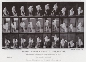 A Figura Humana em Movimento: Mulher, fazendo um passo alto, e pulando (foto a p/b) de Eadweard Muybridge