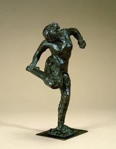 Dançarina segurando seu pé, c.1900-10 (bronze)