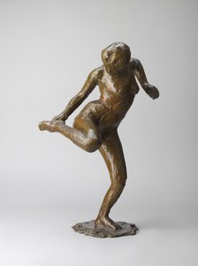 Dançarina olhando para a sola do pé direito (bronze com pátina castanho claro. Oco, cera perdida, elenco)