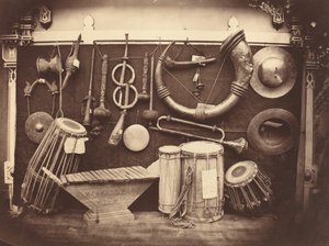 Natureza morta de instrumentos musicais de Edmond Lebel