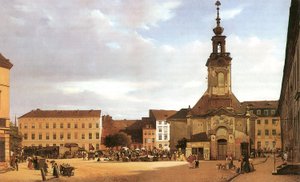 Russo: "Spittelmarkt em Berlim"
Alemão: Spittelmarkt