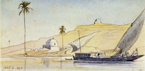 Uma grande fellucca egípcia no Nilo (Egito), em frente às margens íngremes, com uma palmeira e dois marabus brancos, que acentuam o aspeto desértico da paisagem de Edward Lear