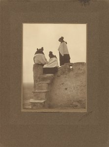 [Hopi, a observar os dançarinos] de Edward S. Curtis