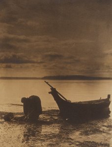 [O Escavador de Amêijoas] de Edward S. Curtis