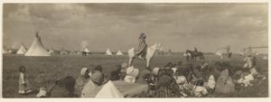 [The Crier - Piegan]. de Edward S. Curtis