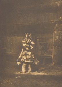 Dançarina Mascarada - Cowichan, 1912. de Edward Sheriff Curtis