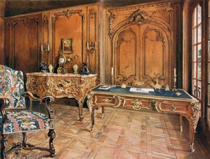 Sala com painéis: francês - estilo do Regence. Cadeira de Carvalho Esculpida. Mesa de Escrita de Mogno Montada em Ormolu. Commode Bombe Ormolu, de Charles Cressent